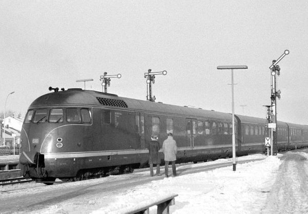 DK11049