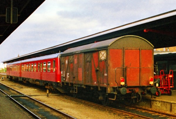 DK11332
