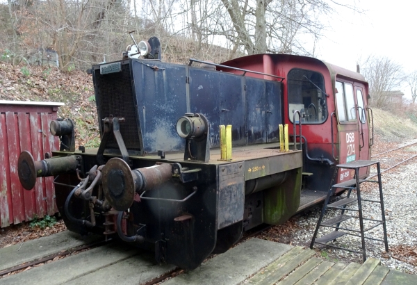 DK12095