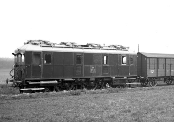 DK12137