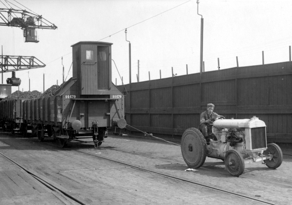 DK12225