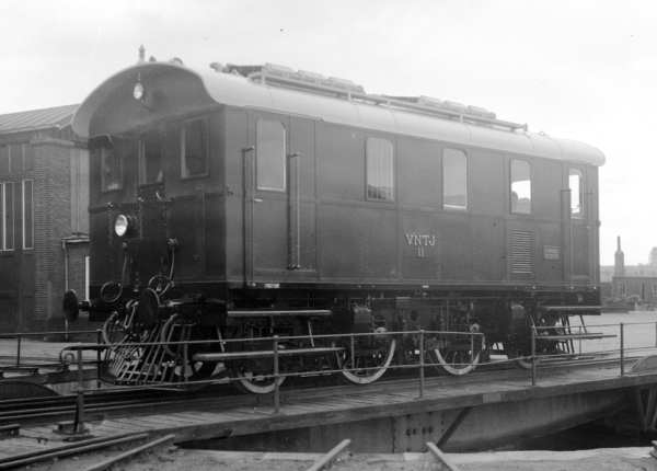 DK12261