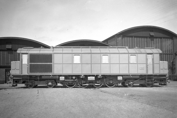 DK12305