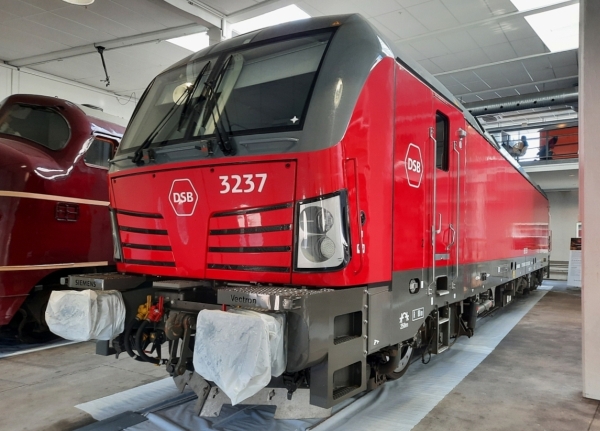 DK12598