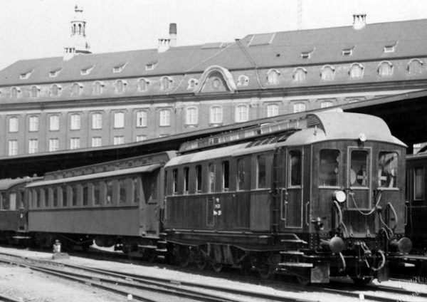 DK13010