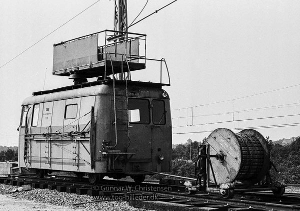 DK13633