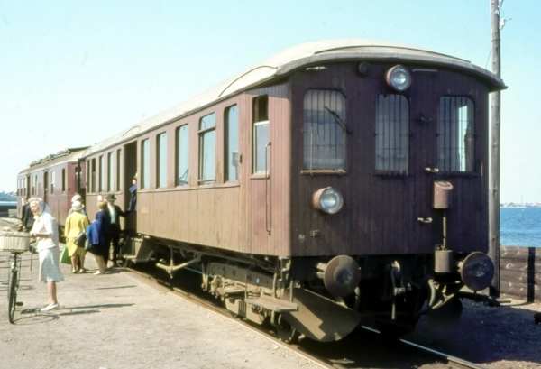 DK14208