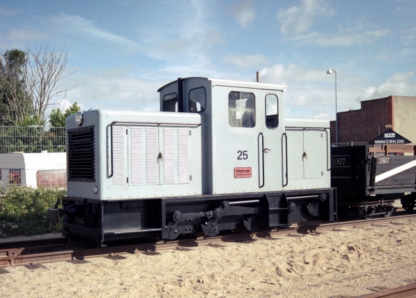 DK1823