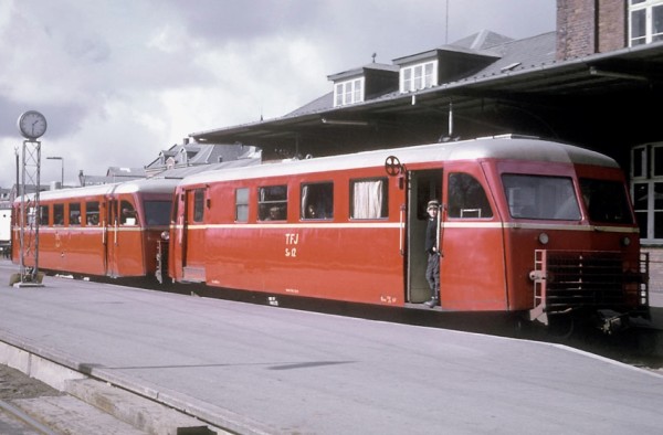 DK2889