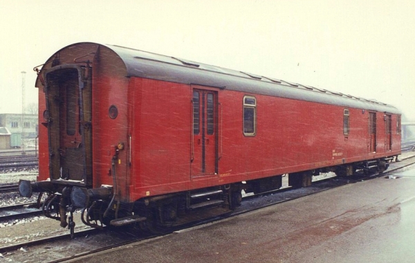 DK6899