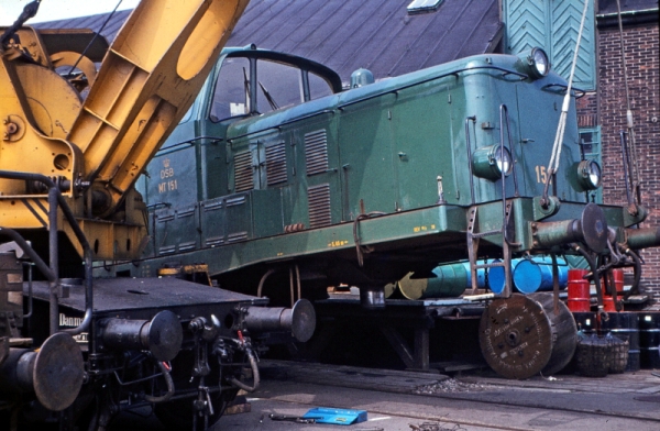 DK7077