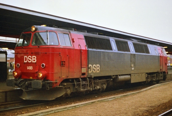 DK7421