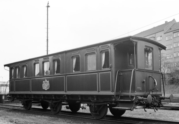 DK8121