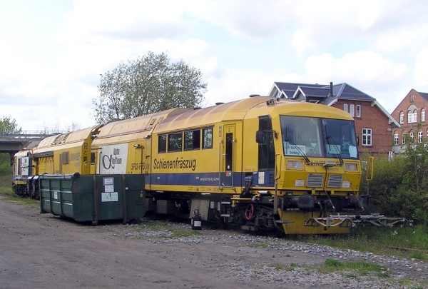 DK8795