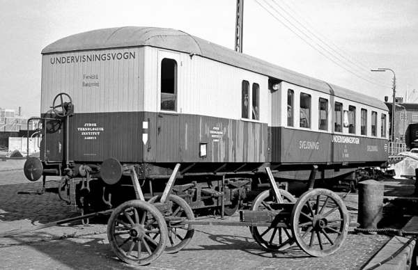 DK8842