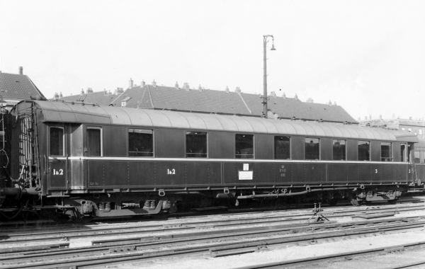 DK9879