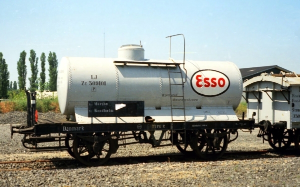 DK8907