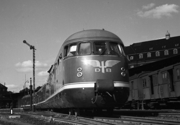 DK9051